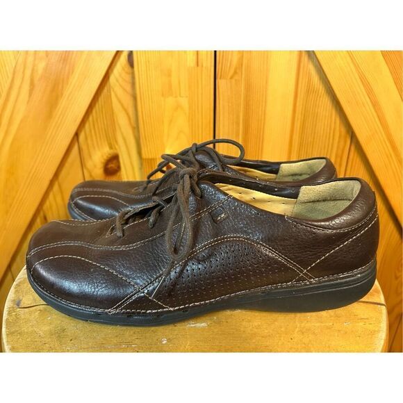CLARKS UNSTRUCTURED Brown Leather Upper Lace Up Casual Shoe Sz 9.5 - Picture 1 of 8